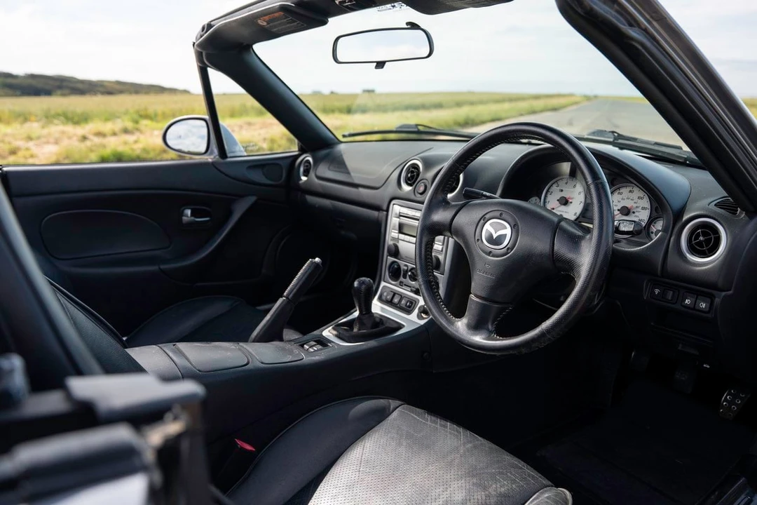 2004 Mazda NB MX-5 Miata - Image 14 of 30