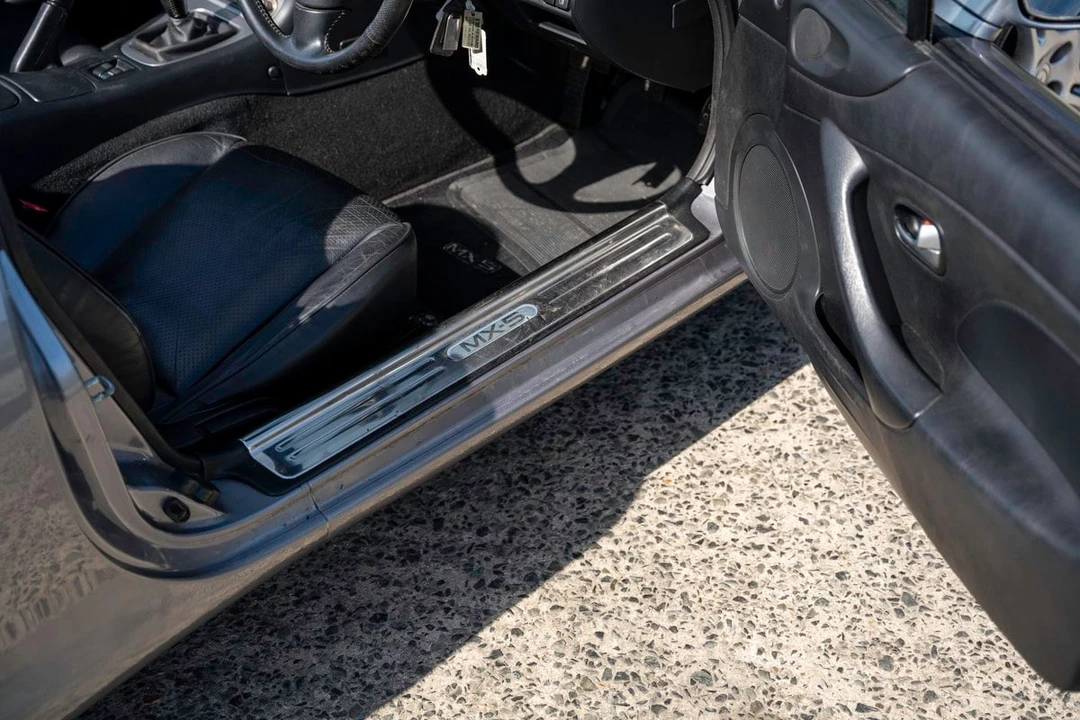 2004 Mazda NB MX-5 Miata - Image 19 of 30