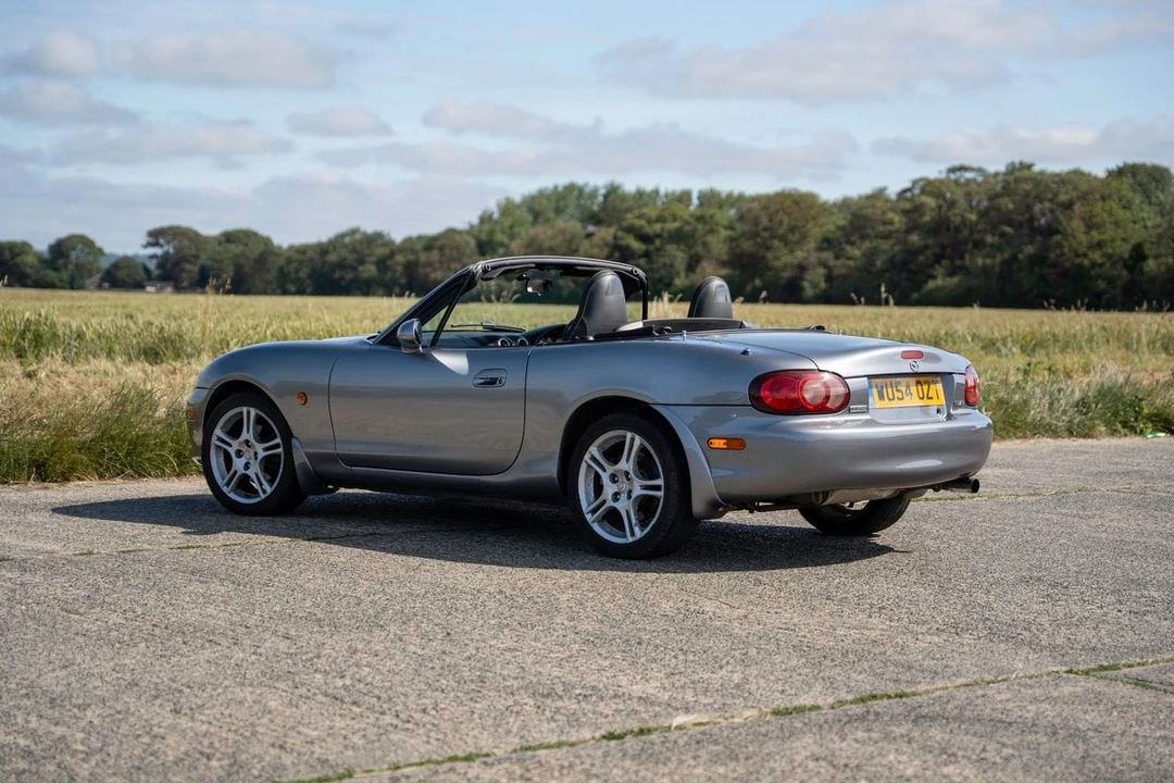 2004 Mazda NB MX-5 Miata - Image 5 of 30