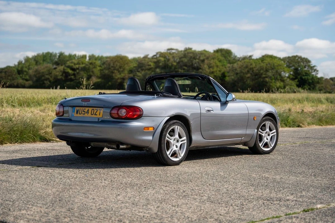 2004 Mazda NB MX-5 Miata - Image 6 of 30