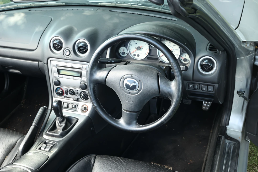 2004 Mazda NB MX-5 Miata - Image 6 of 7