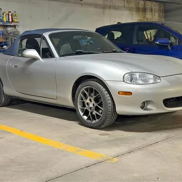 2004 Mazda MX-5 LS