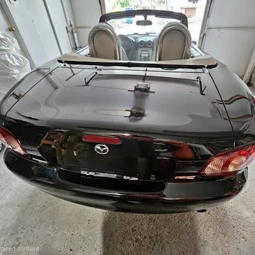 2004 Mazda MX-5 Miata