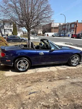 2004 Mazda MX-5 Miata