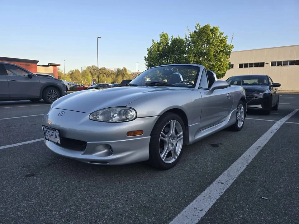 2004 Mazda NB MX-5 Miata - Image 2 of 11
