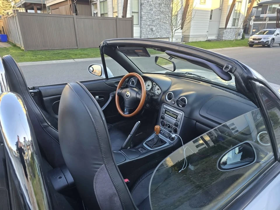2004 Mazda NB MX-5 Miata - Image 9 of 11