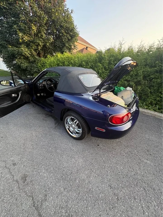 2004 Mazda NB MX-5 Miata - Image 5 of 5
