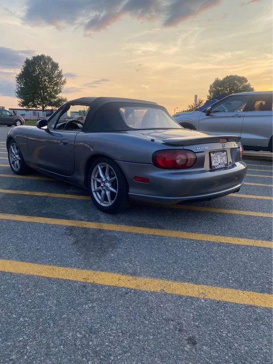 2004 Mazda NB MX-5 Miata - Image 5 of 7