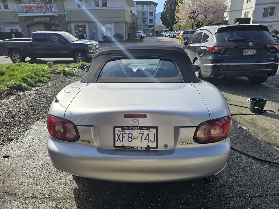 2004 Mazda NB MX-5 Miata - Image 5 of 11