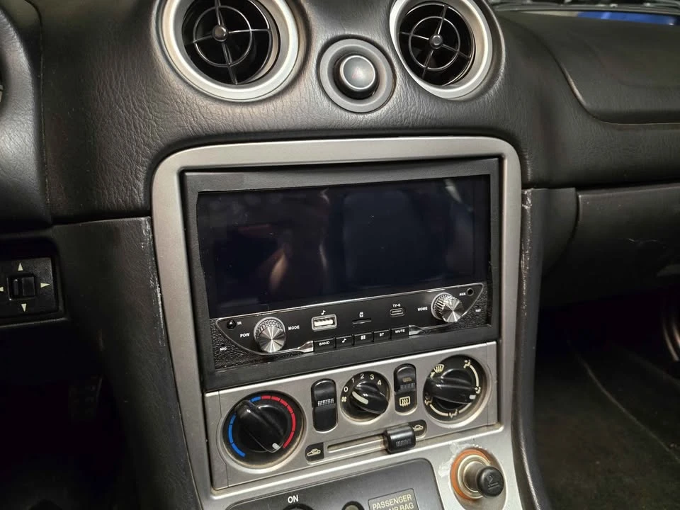 2004 Mazda NB MX-5 Miata - Image 6 of 11