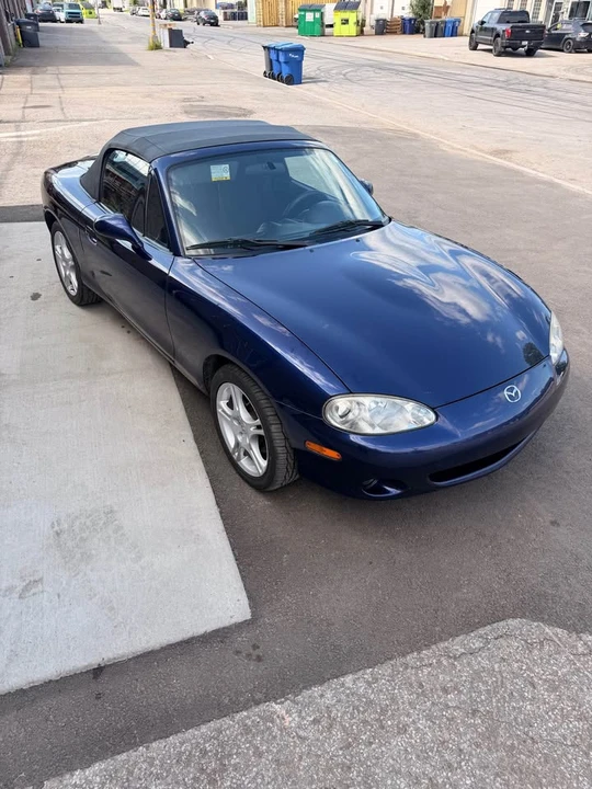 2004 Mazda NB MX-5 Miata - Image 10 of 11