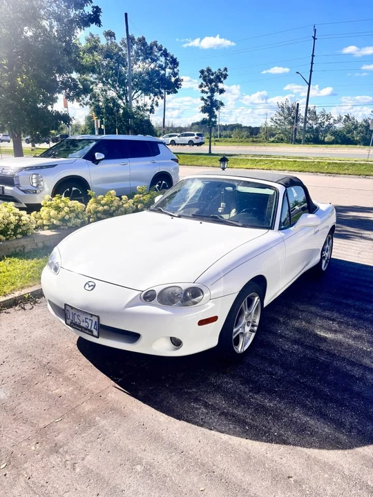 2004 Mazda NB MX-5 Miata - Image 3 of 14