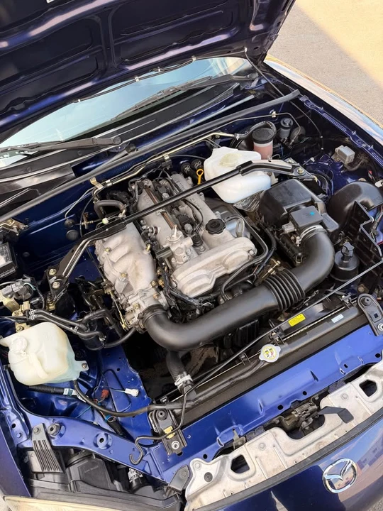 2004 Mazda NB MX-5 Miata - Image 2 of 11