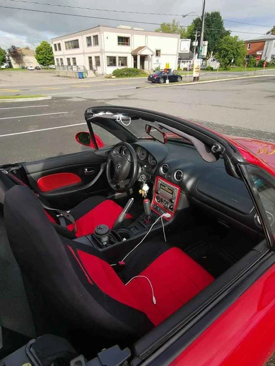 2004 Mazda NB MX-5 Miata - Image 9 of 10