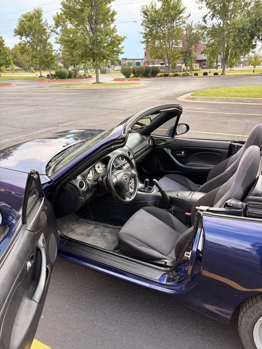2004 Mazda NB MX-5 Miata - Image 5 of 7
