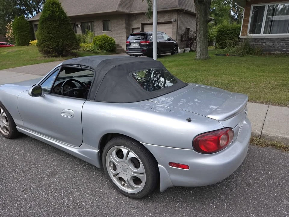 2004 Mazda NB MX-5 Miata - Image 2 of 2