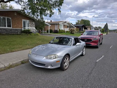 2004 Mazda MX-5