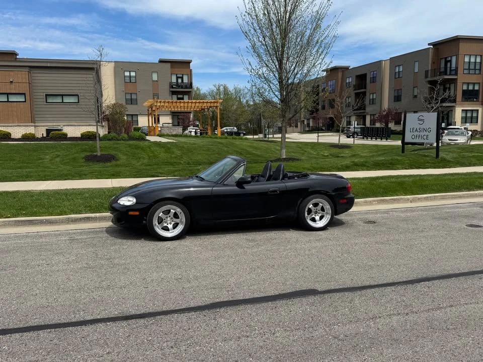 2004 Mazda NB MX-5 Miata - Image 5 of 11