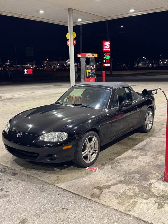 2004 Mazda NB MX-5 Miata - Image 10 of 11