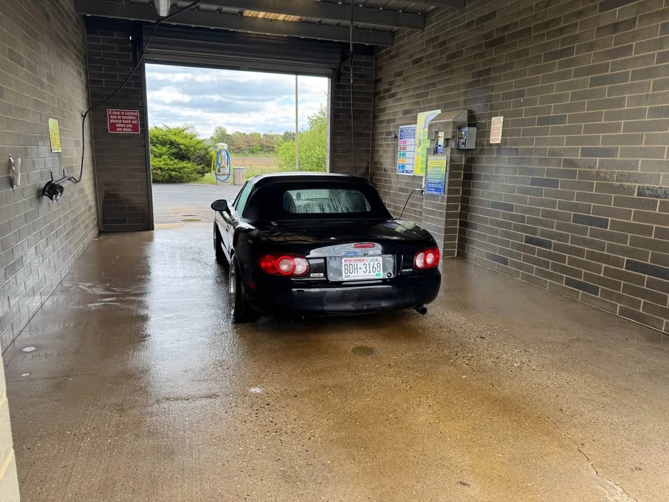 2004 Mazda NB MX-5 Miata - Image 7 of 11