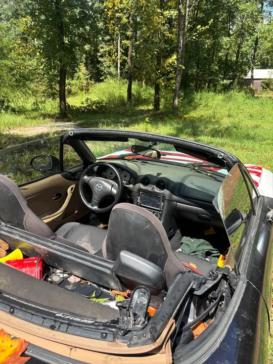 2004 Mazda NB MX-5 Miata - Image 2 of 4
