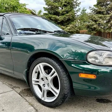 2004 Mazda MX-5 Sport Convertible 2D