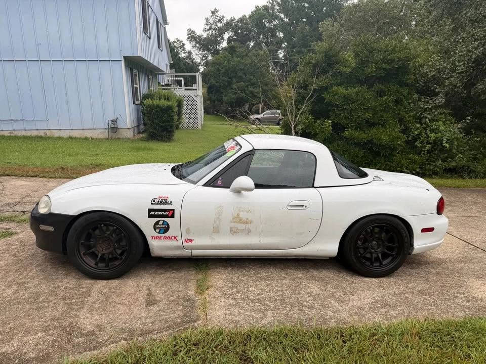 2004 Mazda NB MX-5 Miata - Image 2 of 16