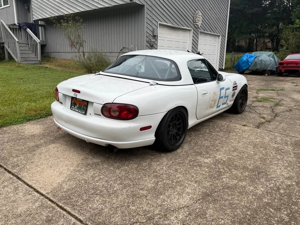 2004 Mazda NB MX-5 Miata - Image 6 of 16
