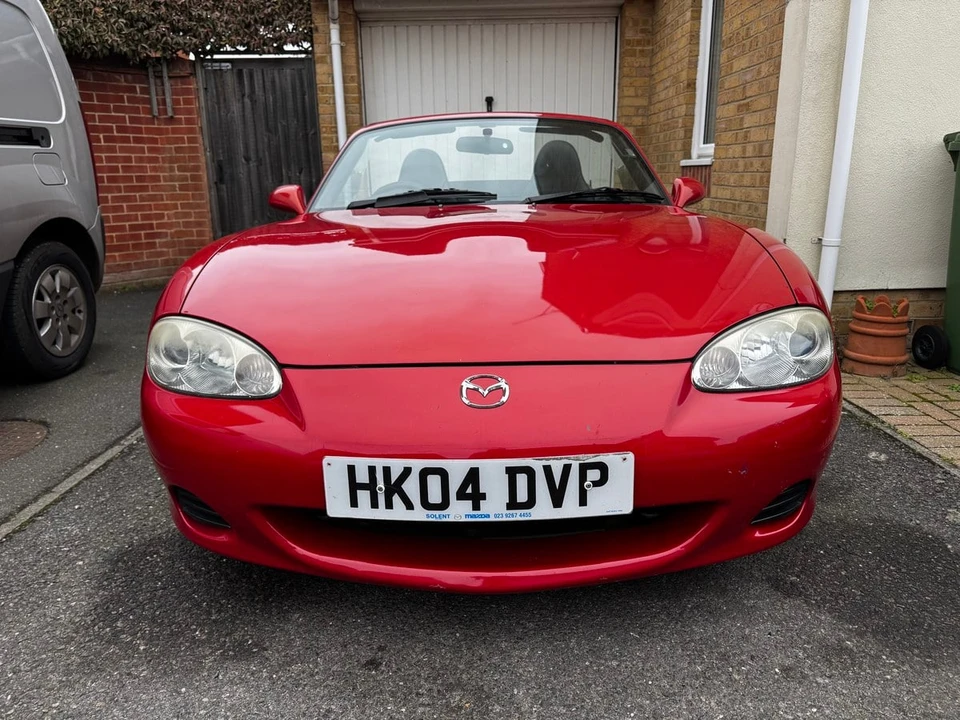 2004 Mazda NB MX-5 Miata - Image 17 of 30