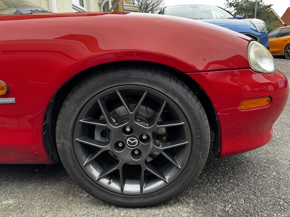 2004 Mazda NB MX-5 Miata - Image 25 of 30