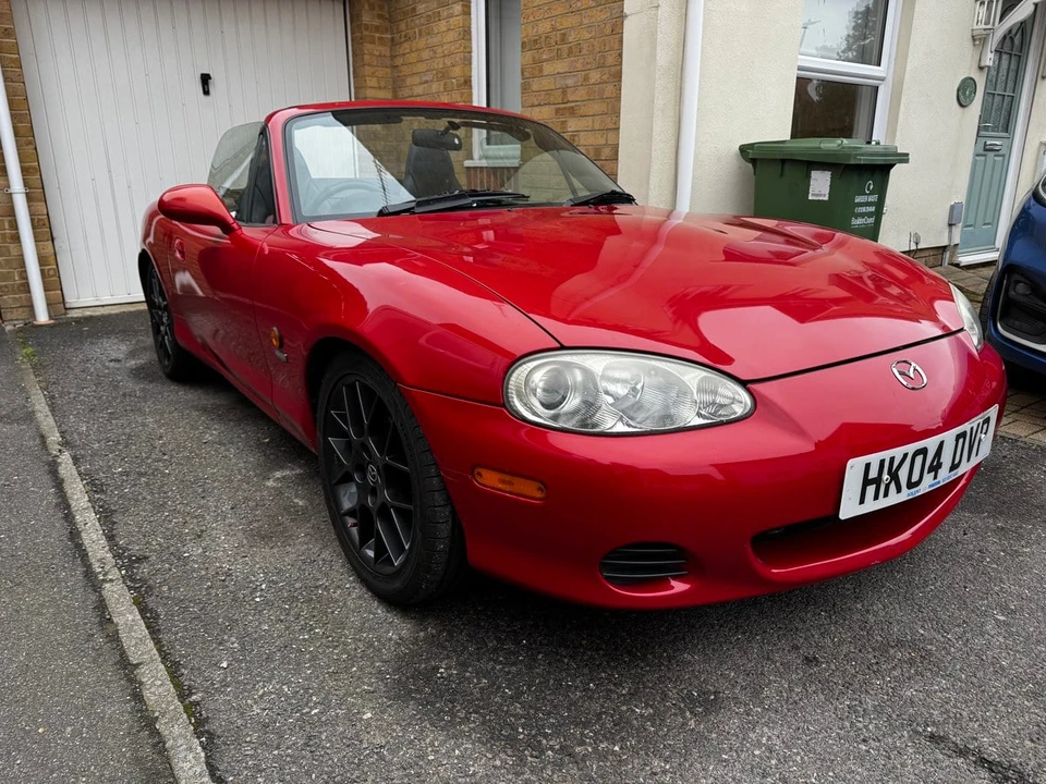 2004 Mazda NB MX-5 Miata - Image 16 of 30