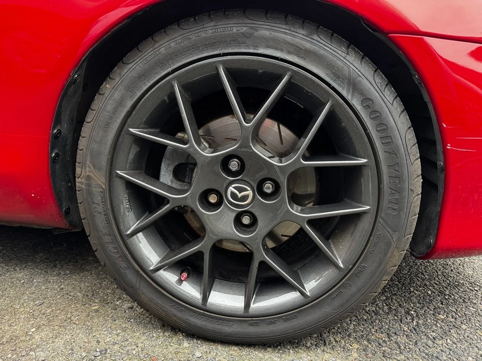 2004 Mazda NB MX-5 Miata - Image 9 of 30