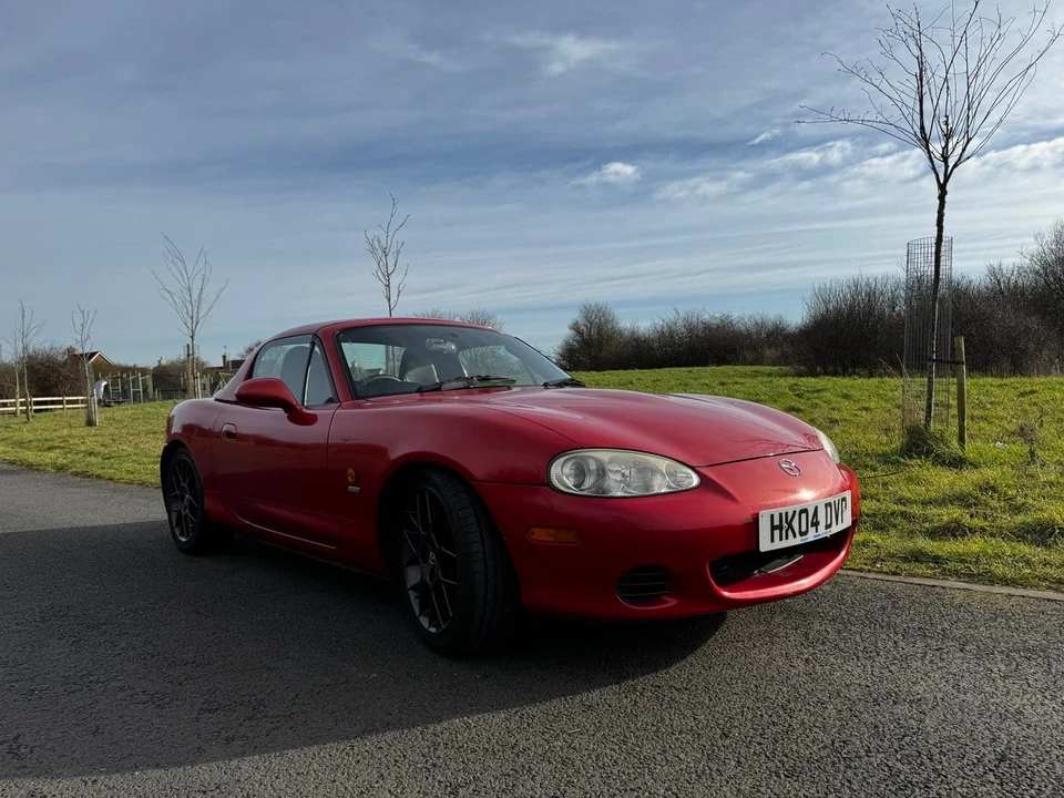 2004 Mazda NB MX-5 Miata - Image 2 of 30