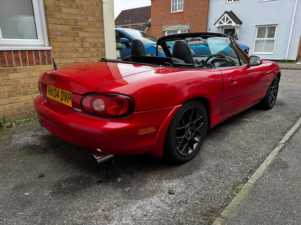 2004 Mazda NB MX-5 Miata - Image 19 of 30