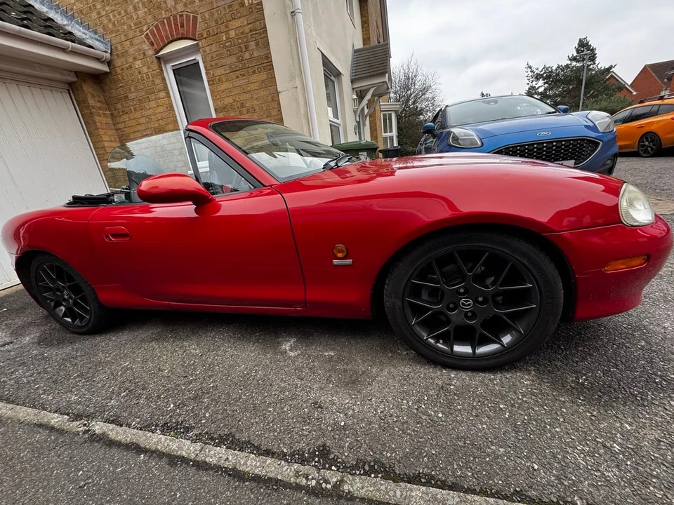 2004 Mazda NB MX-5 Miata - Image 21 of 30