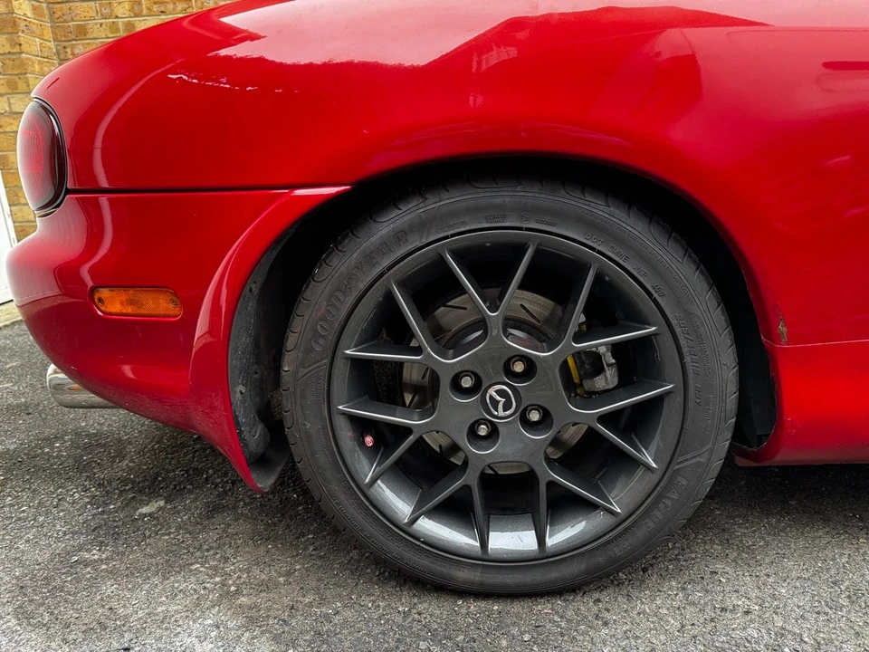 2004 Mazda NB MX-5 Miata - Image 28 of 30