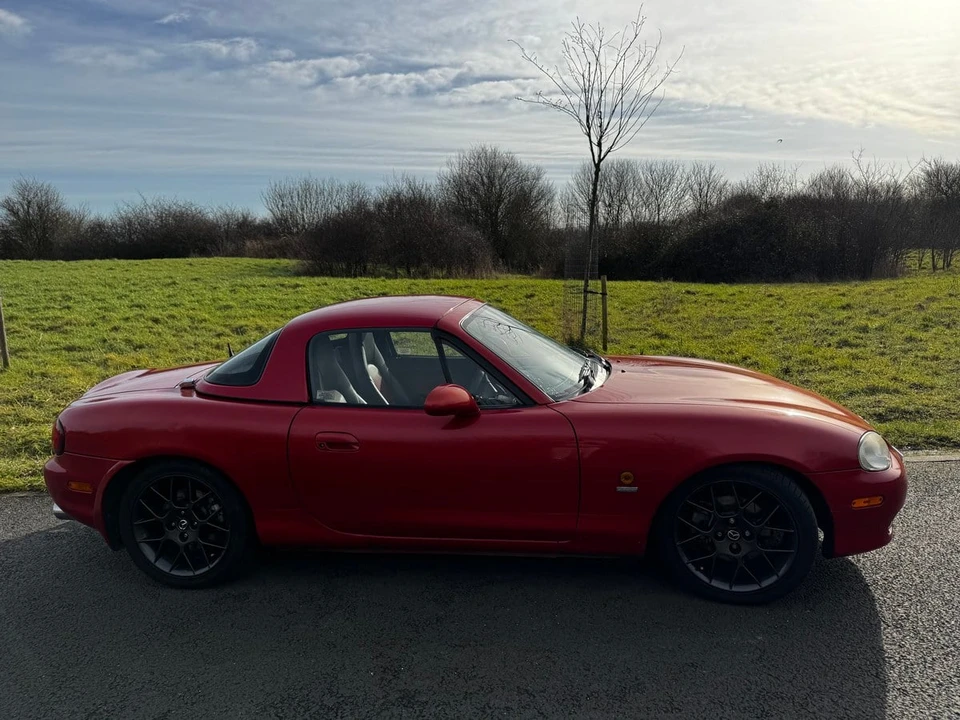 2004 Mazda NB MX-5 Miata - Image 12 of 30