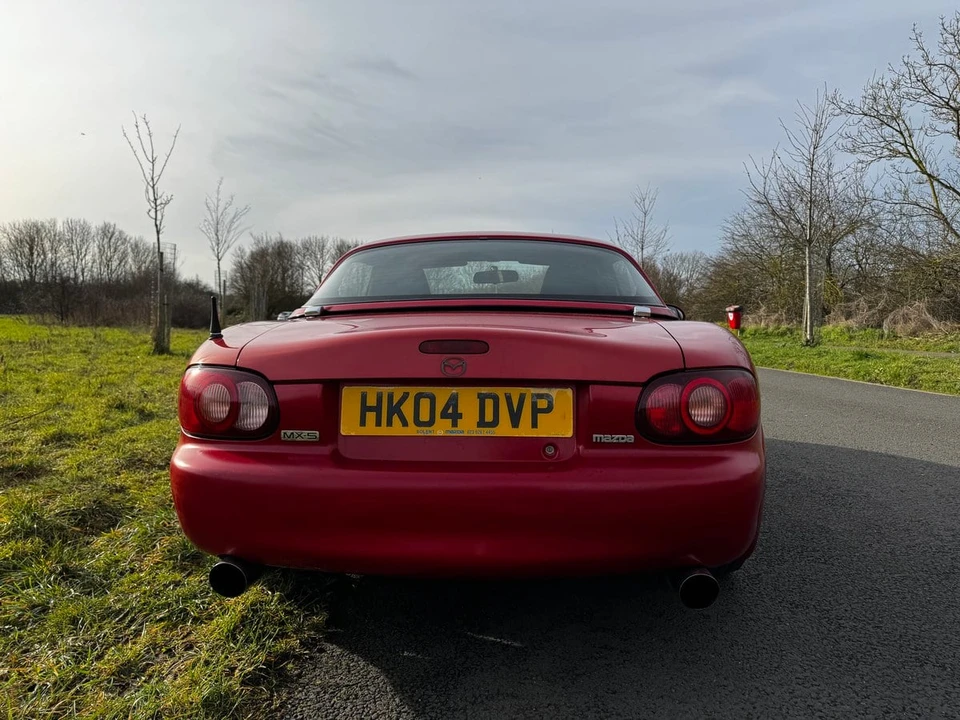 2004 Mazda NB MX-5 Miata - Image 15 of 30