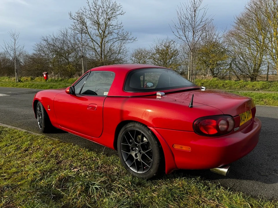 2004 Mazda NB MX-5 Miata - Image 4 of 30