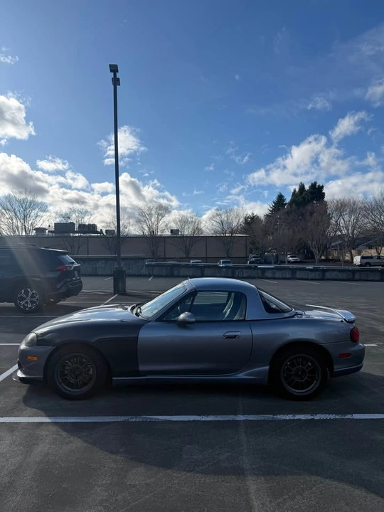 2004 Mazda NB Mazdaspeed MX-5 Miata - Image 7 of 10
