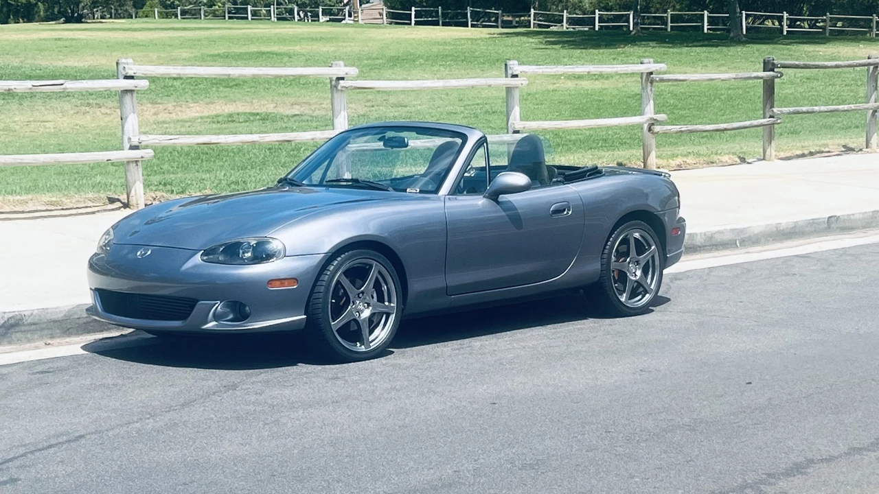 2004 Mazda NB Mazdaspeed MX-5 Miata - Image 4 of 31