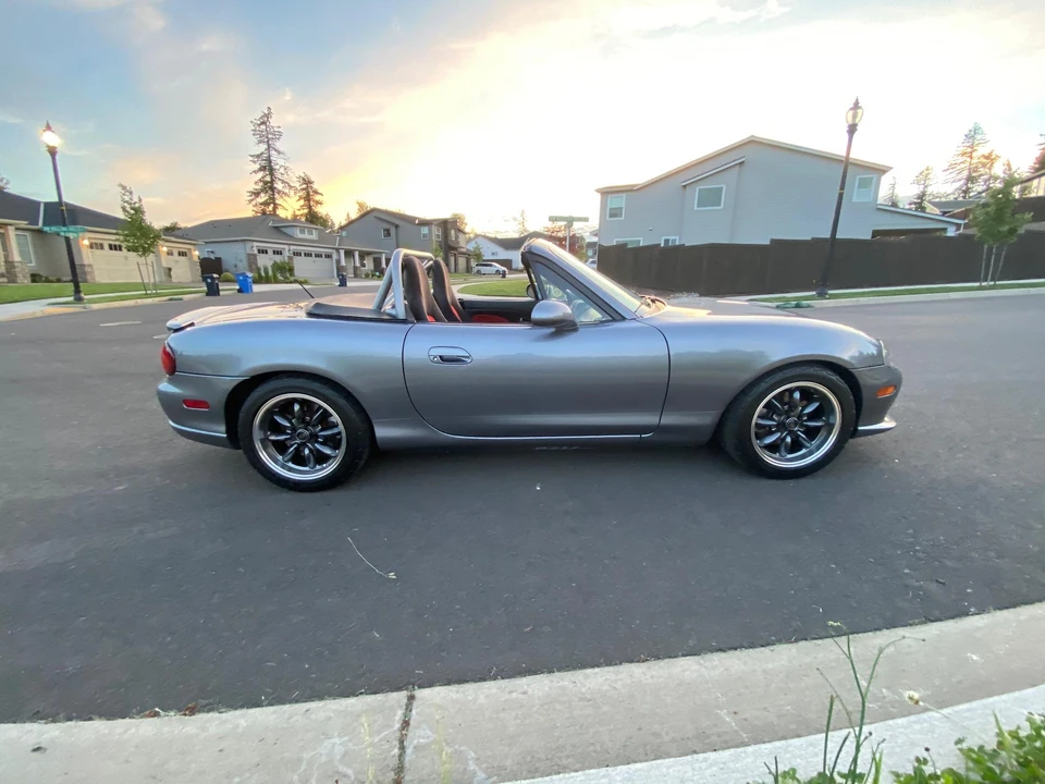 2004 Mazda NB Mazdaspeed MX-5 Miata - Image 15 of 31