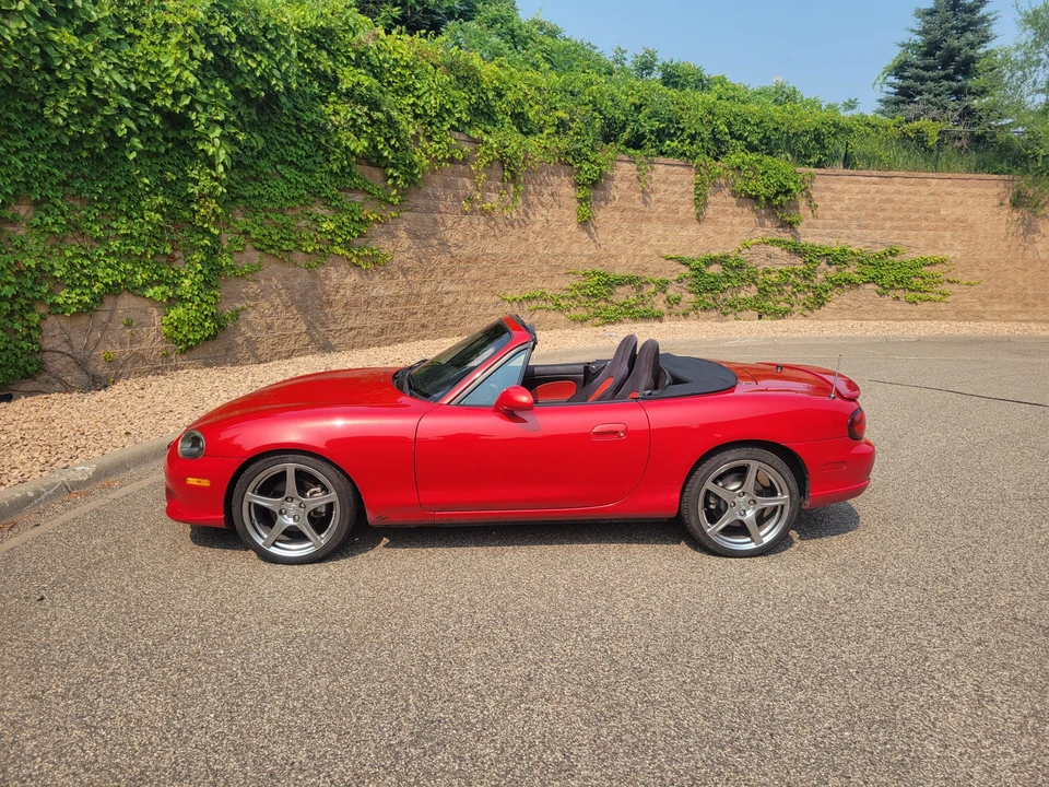 2004 Mazda NB Mazdaspeed MX-5 Miata - Image 3 of 31