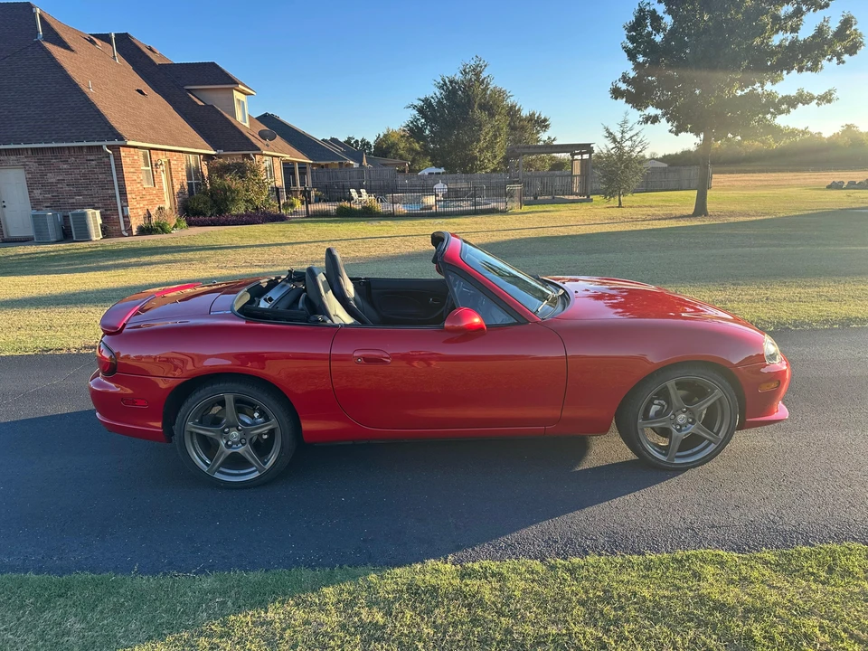 2004 Mazda NB Mazdaspeed MX-5 Miata - Image 9 of 31