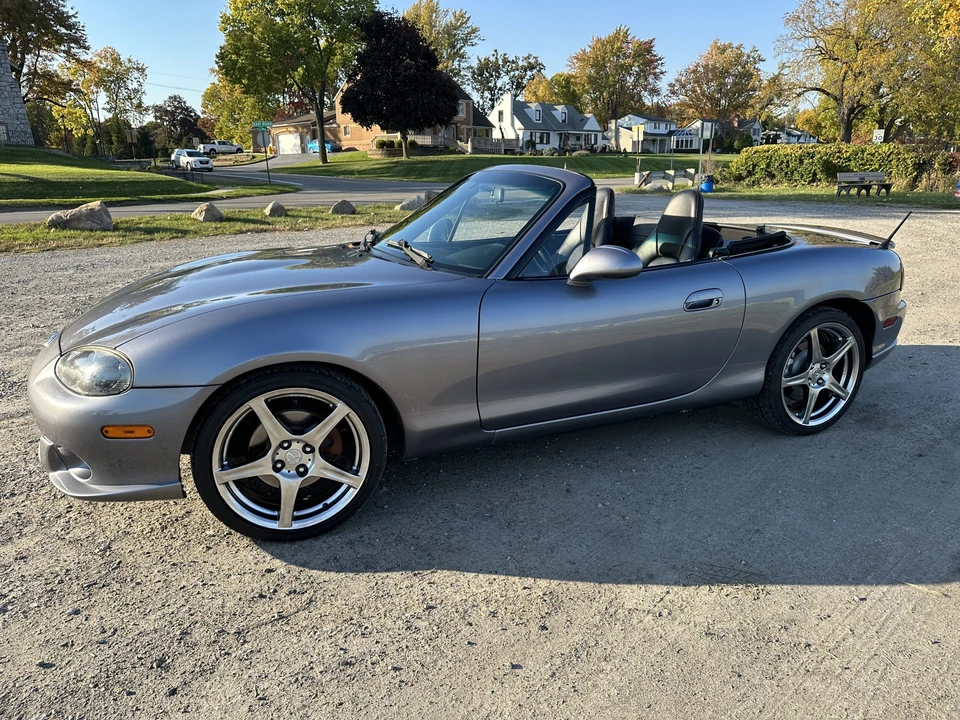 2004 Mazda NB Mazdaspeed MX-5 Miata - Image 5 of 31