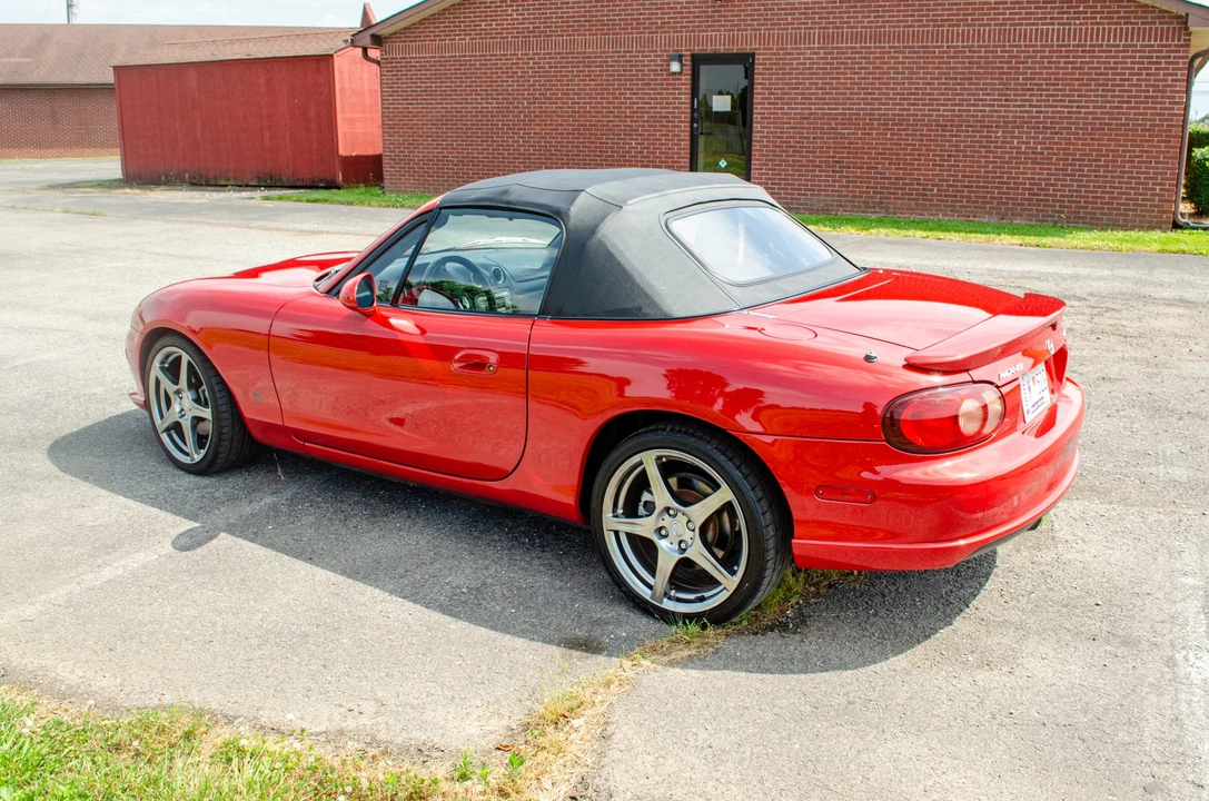 2004 Mazda NB Mazdaspeed MX-5 Miata - Image 10 of 31