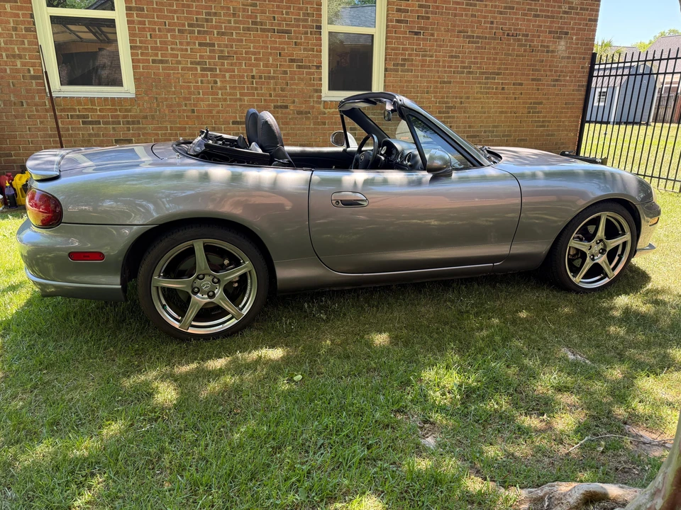 2004 Mazda NB Mazdaspeed MX-5 Miata - Image 14 of 31