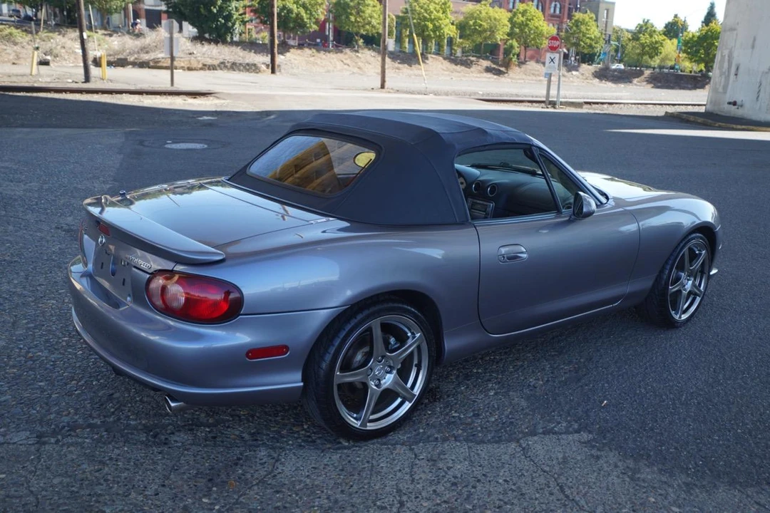 2004 Mazda NB Mazdaspeed MX-5 Miata - Image 15 of 31