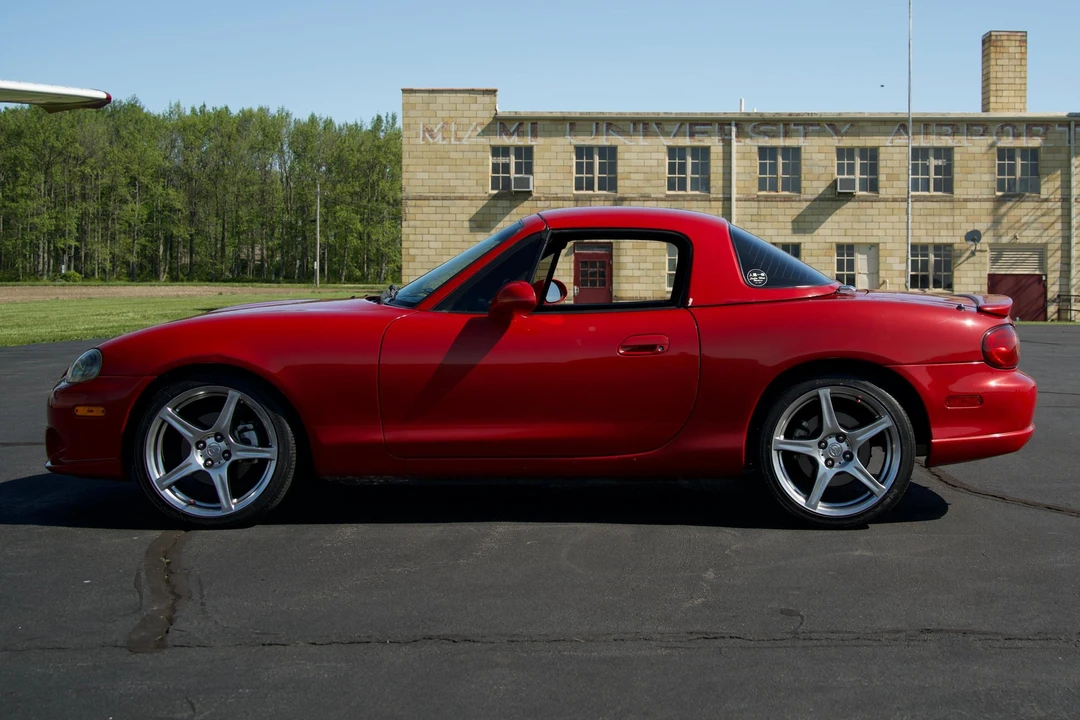 2004 Mazda NB Mazdaspeed MX-5 Miata - Image 3 of 5