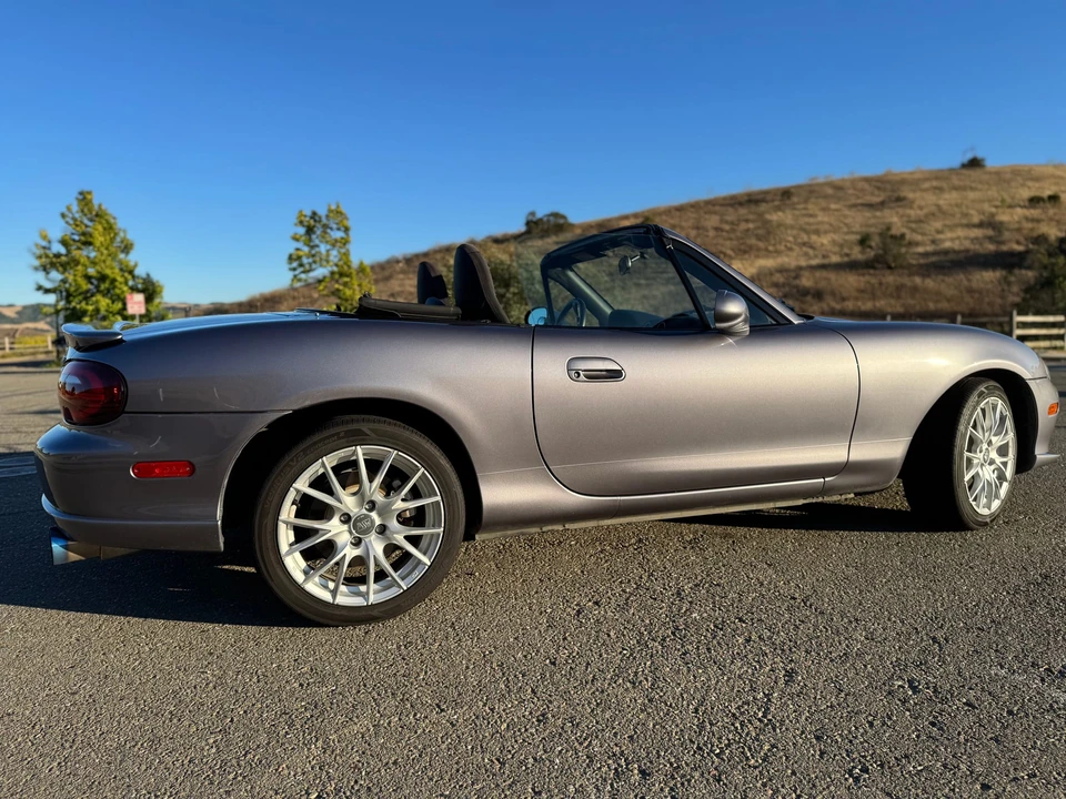 2004 Mazda NB Mazdaspeed MX-5 Miata - Image 13 of 31
